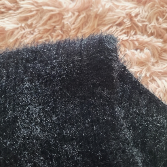 M/L Fuzzy Black Faux Wrap Long sleeved top - Picture 6 of 7